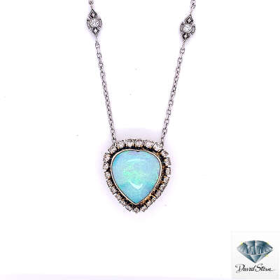 6.30 CT Heart Cabochon Opal Vintage Necklace in 14kt Yellow Gold.