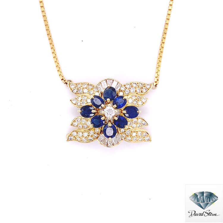 2.25 CT Oval Faceted Sapphire Fashionable Necklace in 14kt Yellow Gold.
